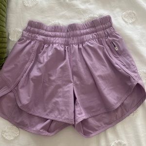 LULULEMON TRACKER SHORTS